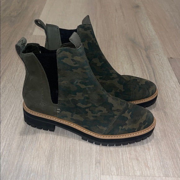 NEW TOMS Forest Camouflage Dakota Green Casual Boot Size 9 booties - Picture 9 of 11